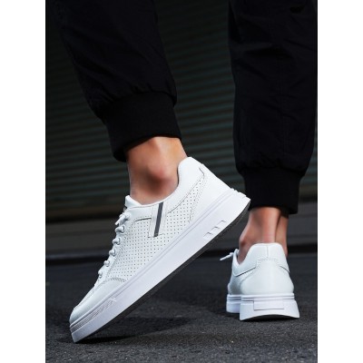 Men Letter Patch Decor Lace-up Front Skate Shoes