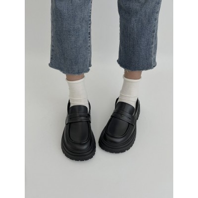 Minimalist Flatform Slip On Loafers
